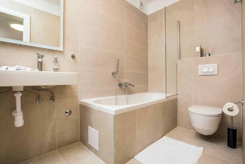 Apartments Villa Ladini Split Ngoại thất bức ảnh